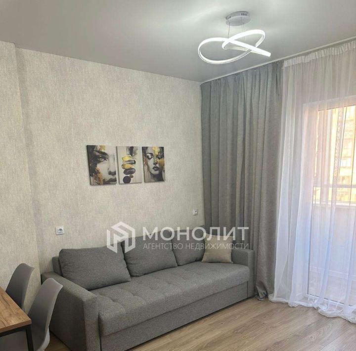 квартира г Старый Оскол микрорайон Космос 11А фото 3
