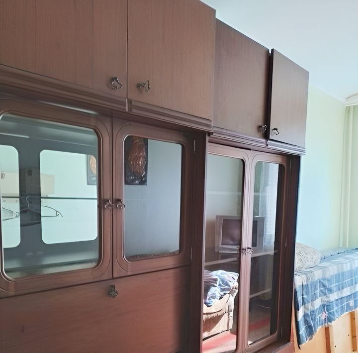 комната г Омск р-н Ленинский ул Петра Ильичева 2 фото 3