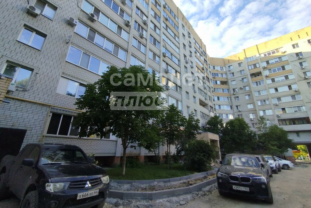 квартира г Саратов ул им Расковой М.М. 10а фото 2