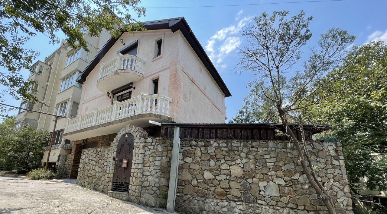 дом г Ялта пгт Массандра ул Стахановская фото 3