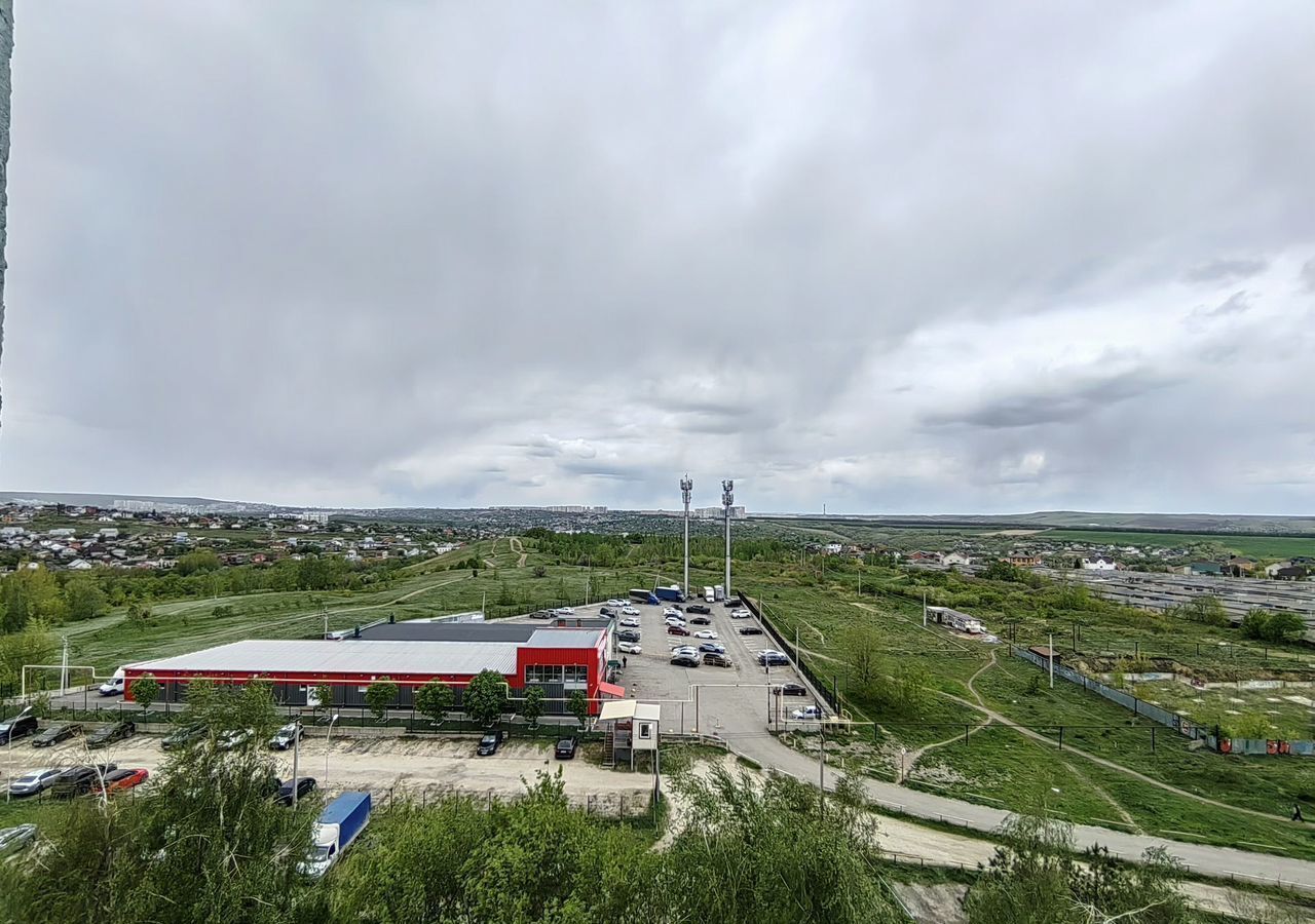 квартира г Саратов р-н Волжский ул им братьев Никитиных 8к/4 фото 19