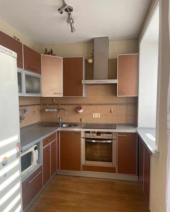 квартира р-н Куйбышевский г Куйбышев 4, 10-й квартал фото 3