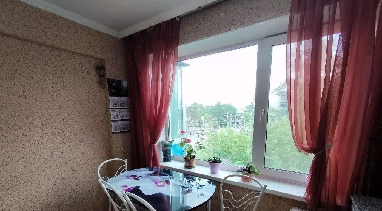 квартира г Белогорск ул Кирова 136 фото 4