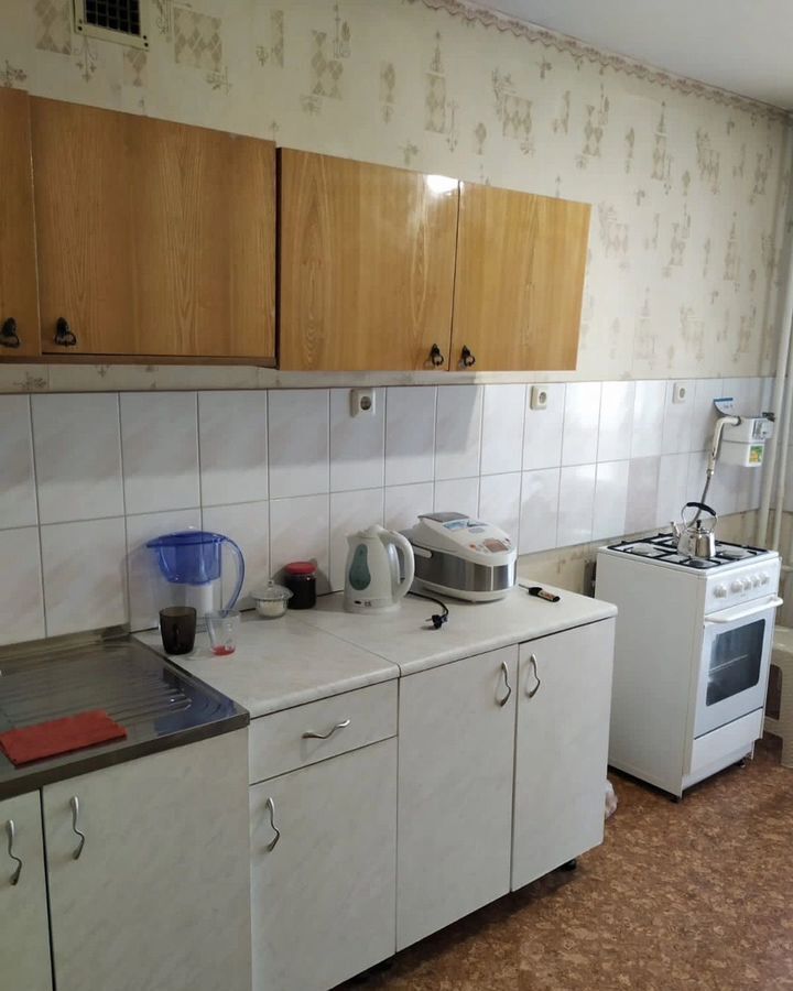 квартира г Саратов р-н Кировский ул им Зарубина В.С. 84/90 фото 4