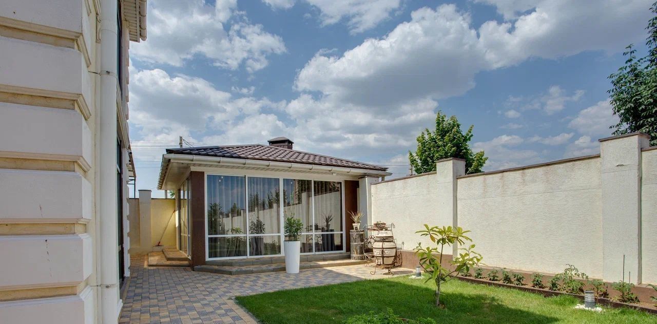 дом г Евпатория пгт Заозерное ул Аллея Дружбы фото 1