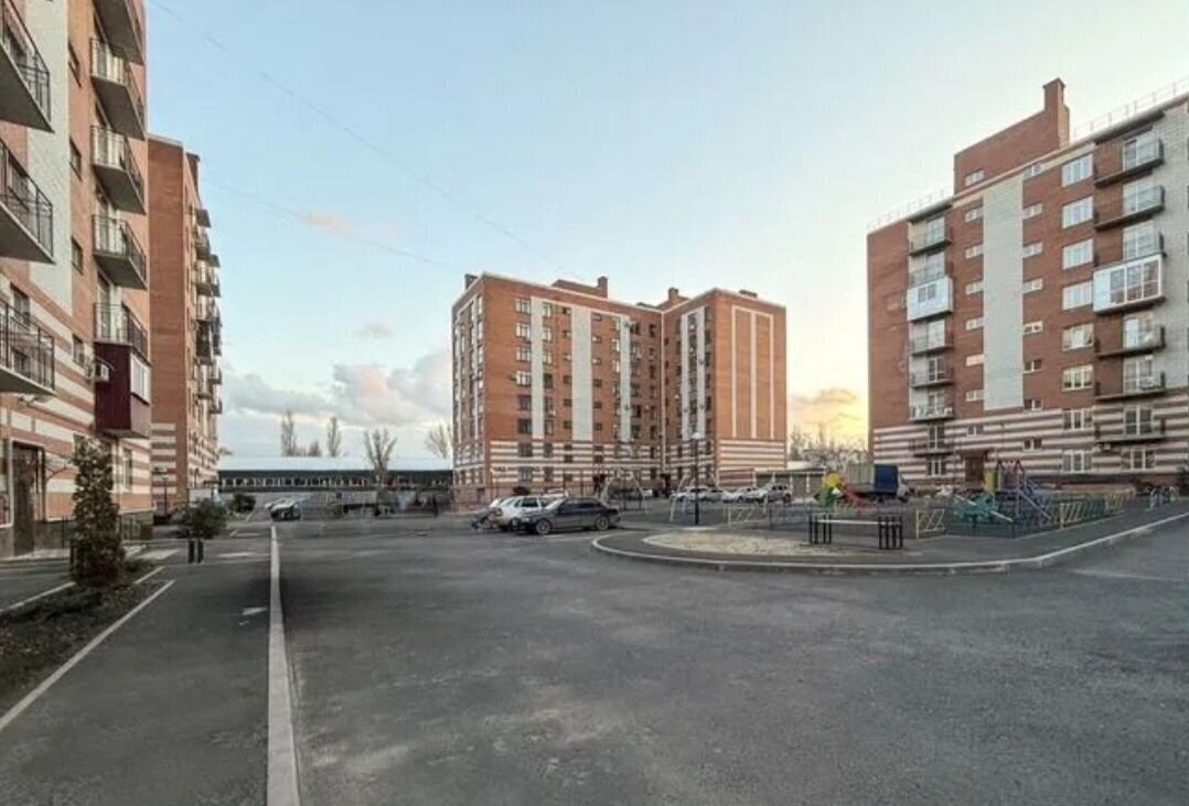 квартира г Таганрог Восточный ул Морозова 24а фото 8