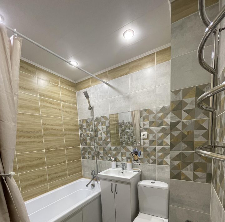 квартира г Омск р-н Кировский ул Дмитриева 2/1 фото 20