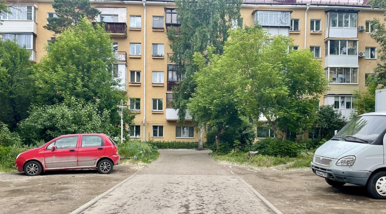 квартира г Омск р-н Ленинский пр-кт Карла Маркса 48а фото 14