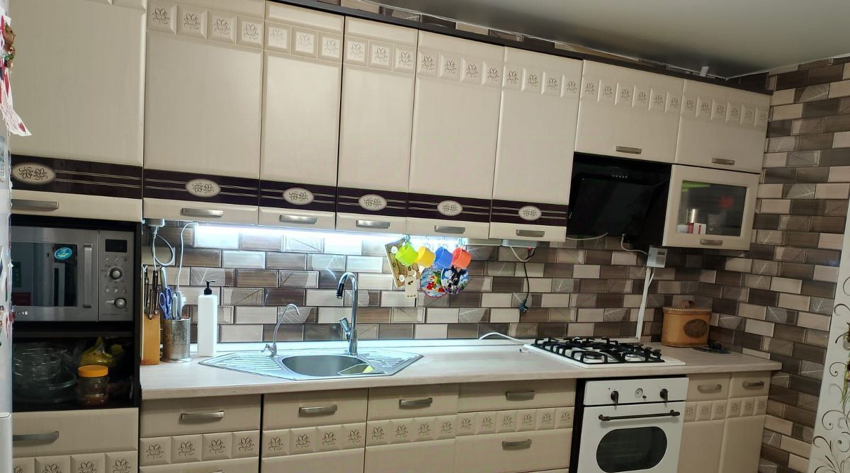 квартира г Омск р-н Центральный ул 16-я Северная 150к/1 фото 5