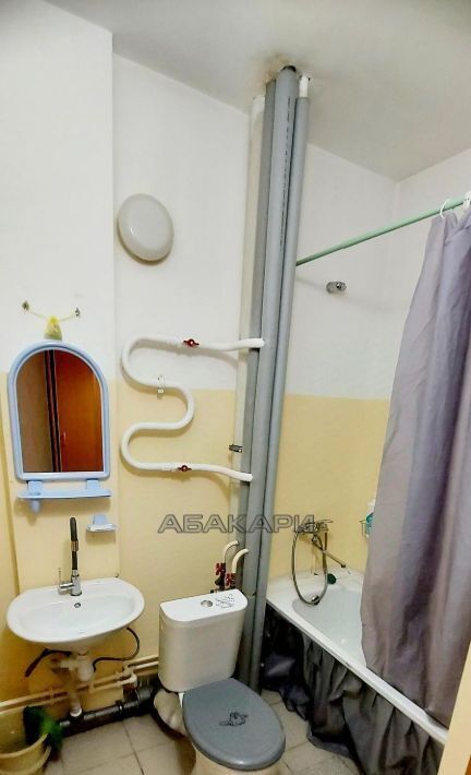 квартира г Красноярск р-н Свердловский ул Карамзина 16 фото 4