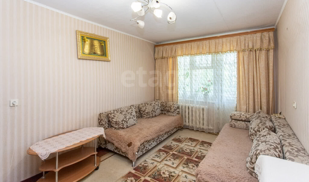 квартира г Тобольск мкр 4 6 фото 3