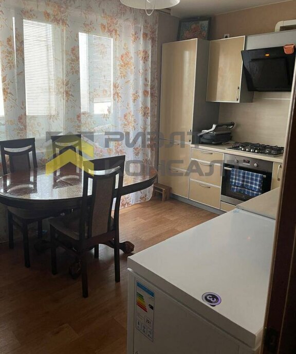 квартира г Омск ул 28-я Северная 22 фото 5
