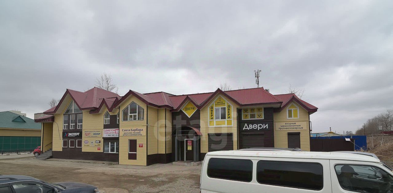 торговое помещение г Южно-Сахалинск ул Сахалинская 88б фото 1