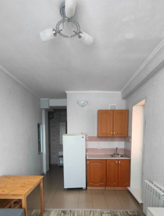 квартира г Барнаул р-н Октябрьский ул Петра Сухова 2а фото 3