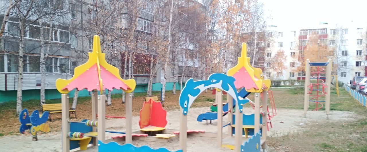 квартира г Сургут 9-10-й микрорайон ул Просвещения 43 фото 13