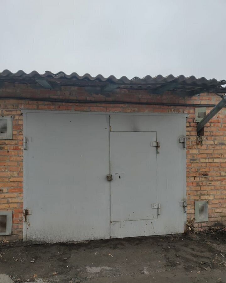 гараж г Азов пер Парковый 3 фото 1