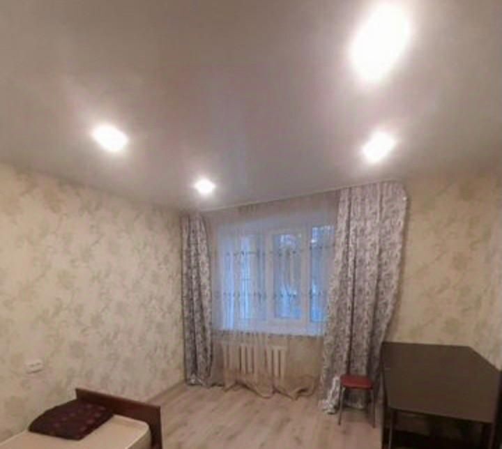 комната г Набережные Челны р-н Автозаводский б-р Цветочный 9/24д фото 1