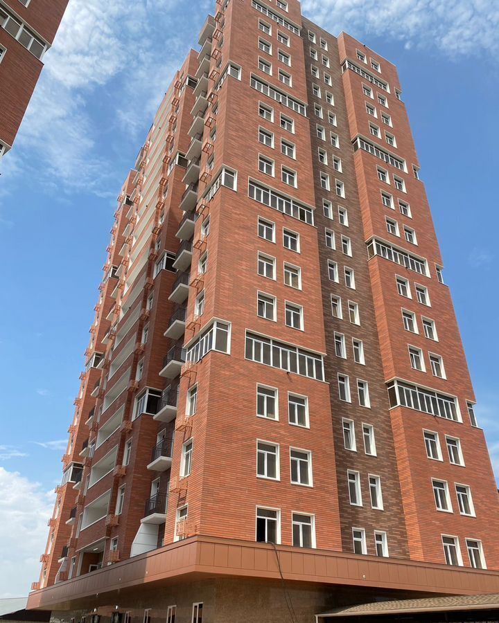 квартира г Грозный р-н Байсангуровский б-р Султана Дудаева 8 фото 1