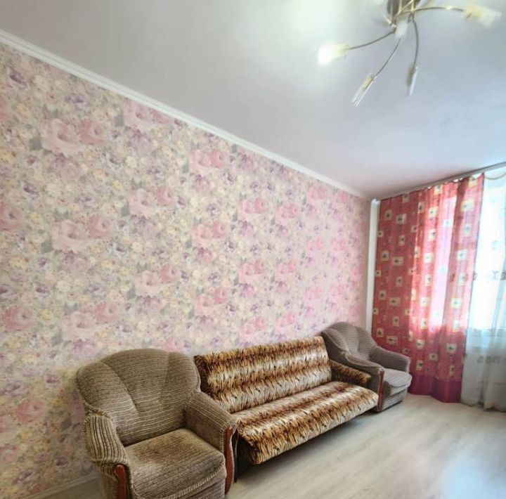 квартира г Саратов р-н Фрунзенский ул им Горького А.М. 27 фото 3