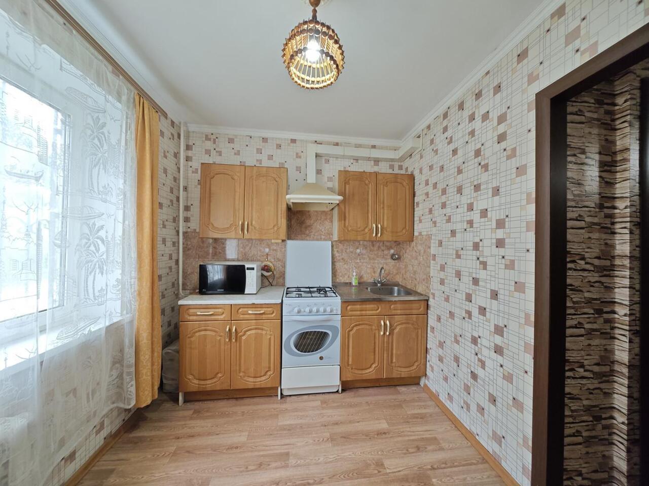 квартира г Орск Ulitsa Bratskaya, 48Б, Orsk, Orenburgskaya oblast, Russia, 462432 фото 4