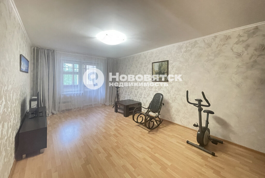 квартира г Киров р-н Нововятский ул Мопра 1а фото 3