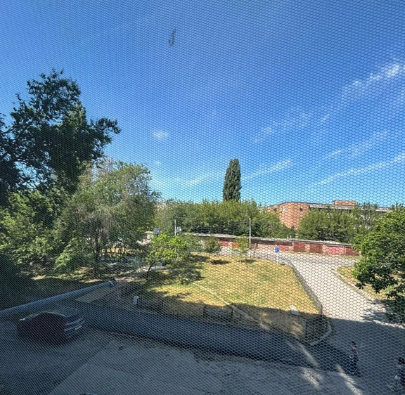 квартира г Таганрог Сергея Лазо, 1/3 фото 4