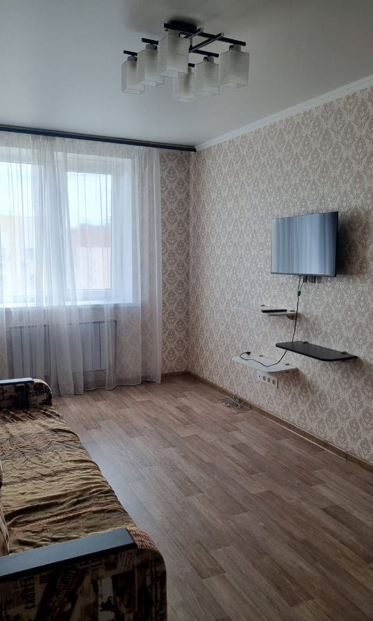 квартира г Саратов р-н Кировский ул им Оржевского В.И. 5 фото 1
