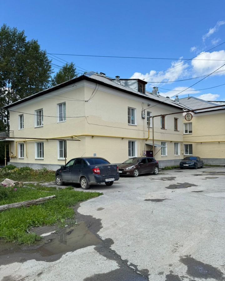 квартира г Алапаевск п Асбестовский ул 8 Марта 15 Асбест фото 1