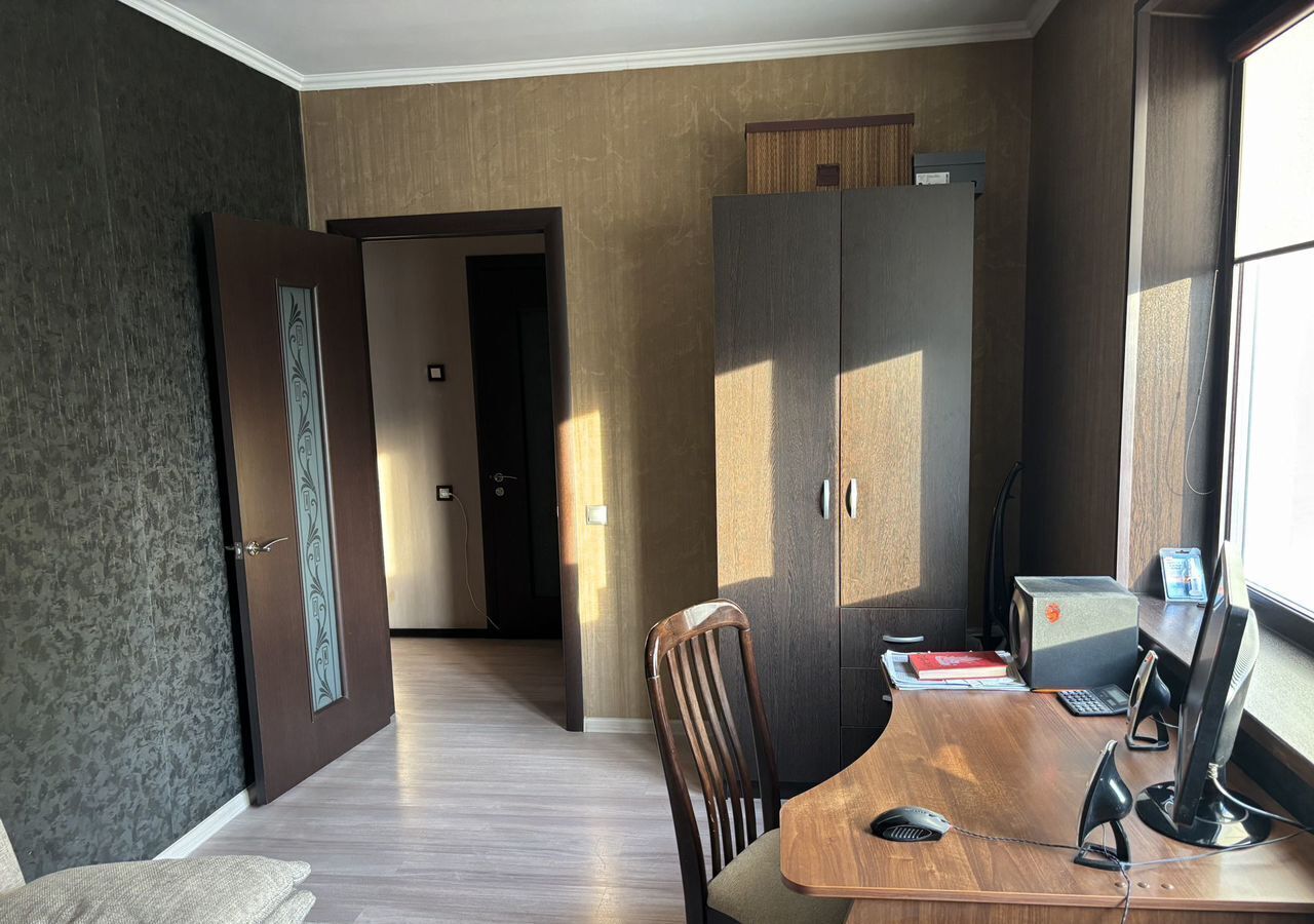 квартира г Омск р-н Кировский ул 12 Декабря 56 фото 14
