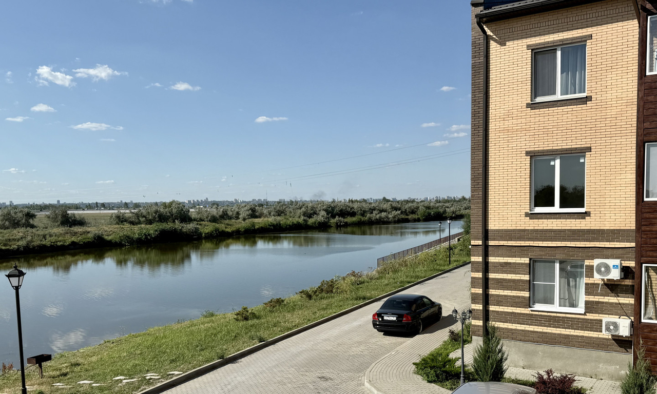квартира г Батайск ул Артемовская 146в/8 фото 1
