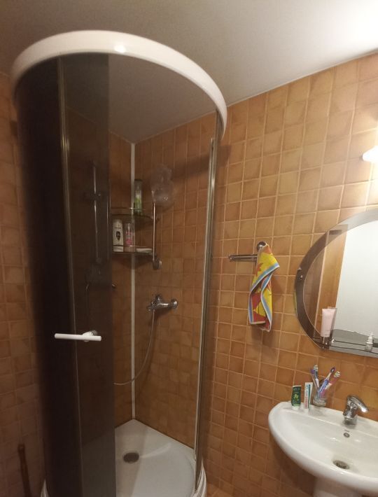 квартира г Омск р-н Центральный ул Маршала Жукова 105 фото 15