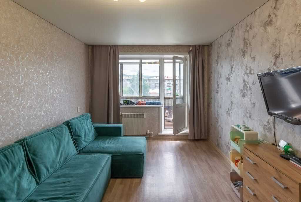 квартира г Междуреченск Кузнецкая улица, 26 фото 1