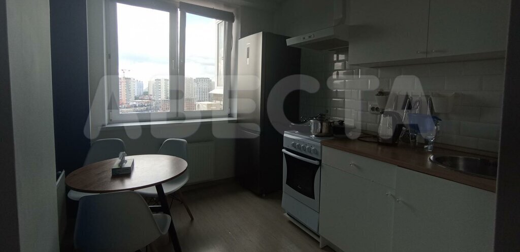 квартира г Омск б-р Архитекторов 1б фото 12