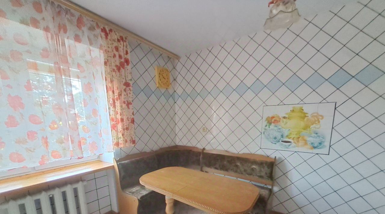 квартира р-н Ейский г Ейск ул Горького 25/2 фото 4