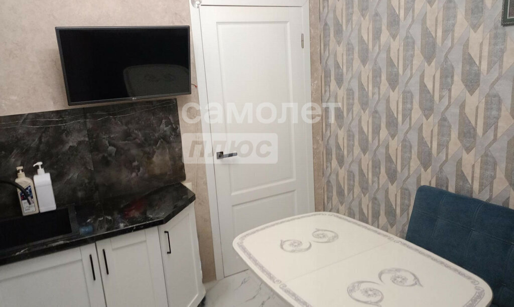 квартира р-н Шпаковский г Михайловск ул Владислава Листьева 1 фото 2