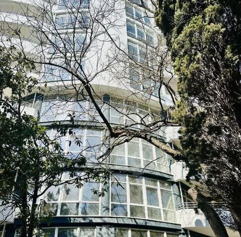офис г Ялта пгт Кореиз парк-памятник садово-паркового искусства Мисхорский тер., 10 фото