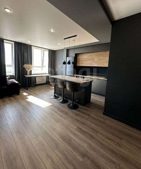 квартира г Белгород ул Есенина 9к/3 фото 1