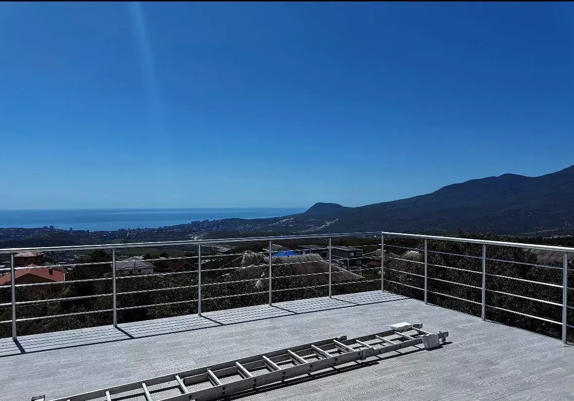 дом г Алушта с Верхняя Кутузовка ул Лесная фото 9