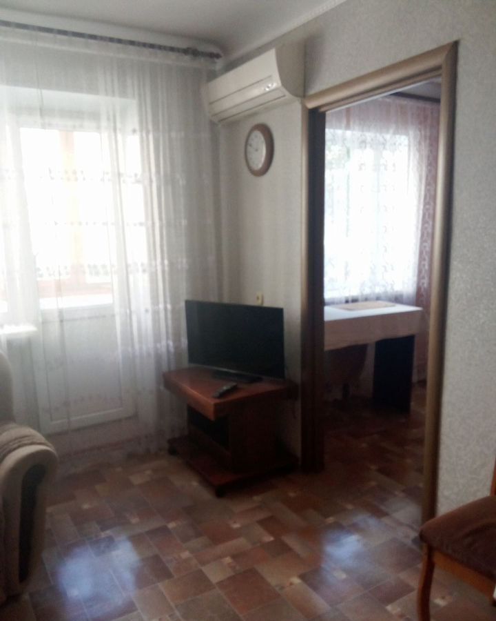 квартира г Волгоград р-н Краснооктябрьский ул Варшавская 3 фото 2