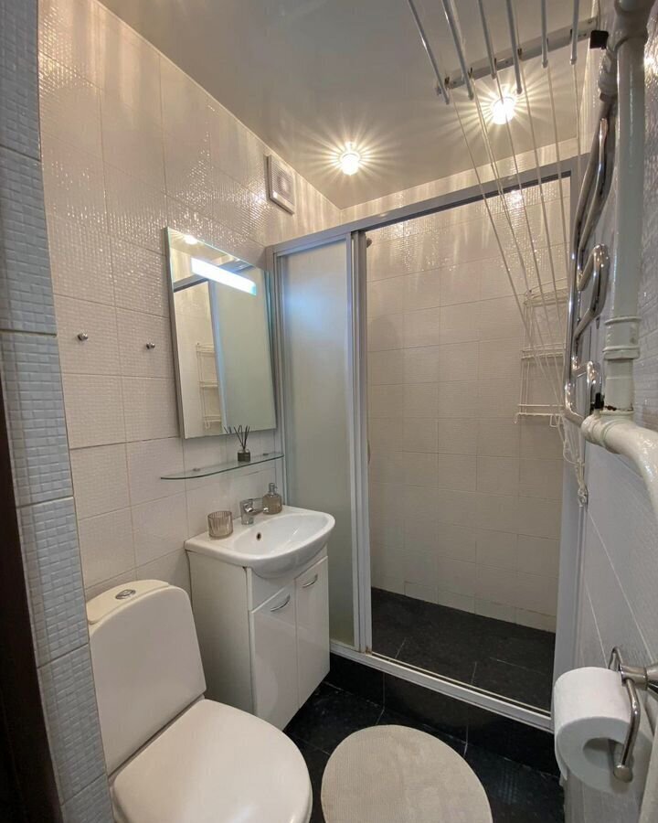 квартира г Москва метро Чертановская б-р Черноморский 11к/1 фото 6