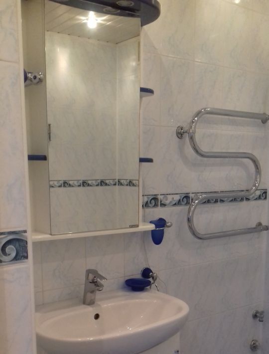 квартира г Тольятти р-н Автозаводский 13 квартал ул Ворошилова 69 фото 1
