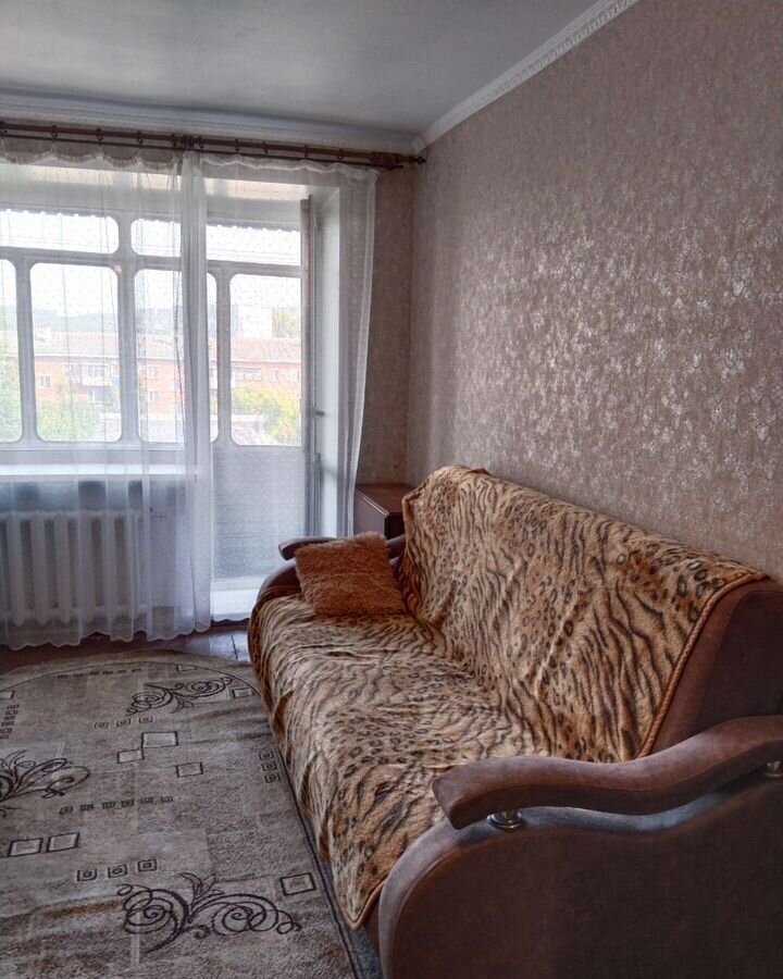 квартира г Новокузнецк р-н Куйбышевский ул Веры Соломиной 15 фото 1