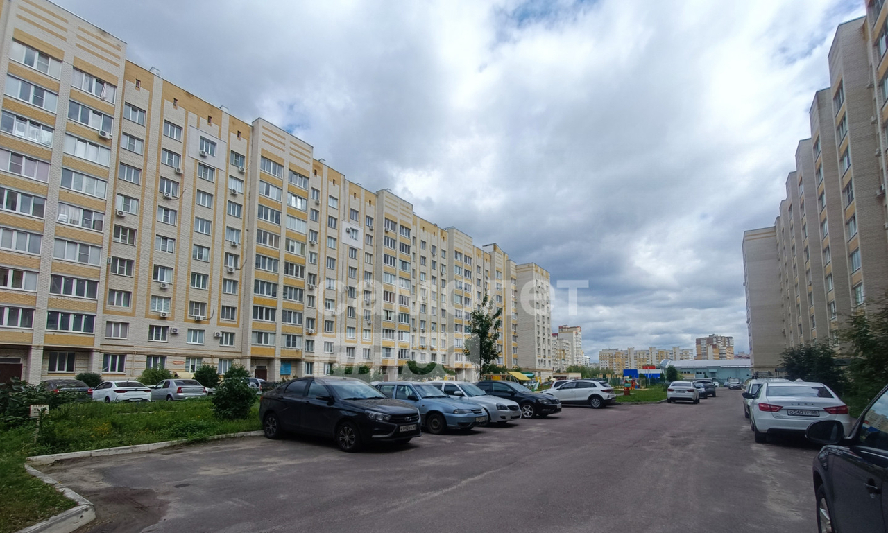 квартира г Тамбов р-н Октябрьский Московский ул им генерал-майора В.А.Глазкова 13 ул Агапкина м-н, Московский фото 5