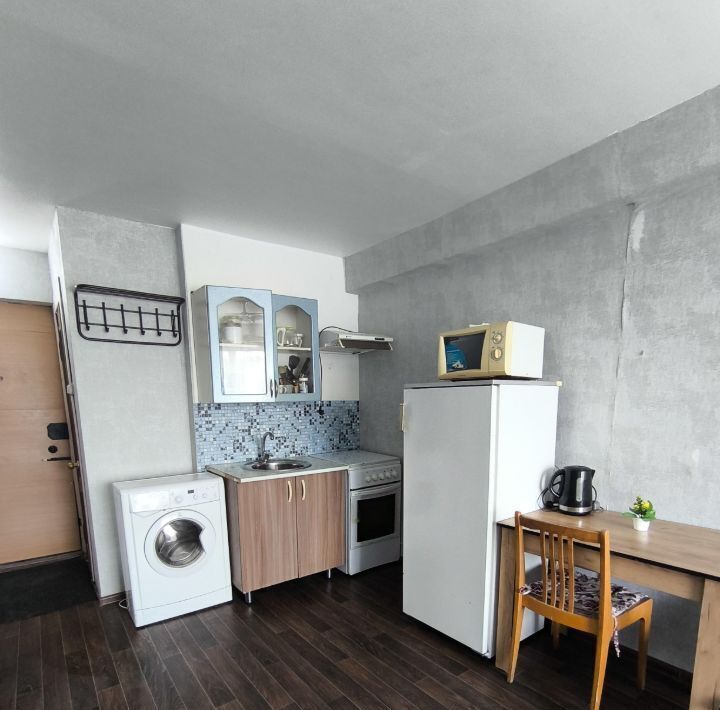 квартира г Челябинск р-н Тракторозаводский ул Салютная 23 фото 3
