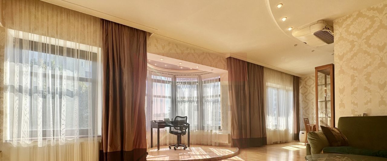 квартира г Калининград р-н Центральный ул Сержанта Колоскова 4а фото 2