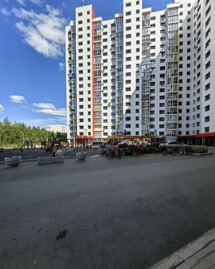 квартира г Сургут р-н Северо-Восточный жилой ул Университетская 17 Тюменская обл. фото 24