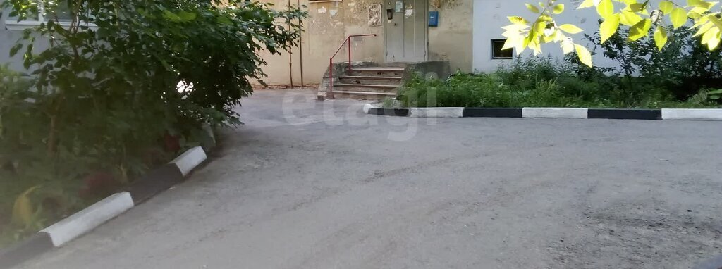 квартира г Саратов улица имени Д. В. Емлютина, 44А фото 17