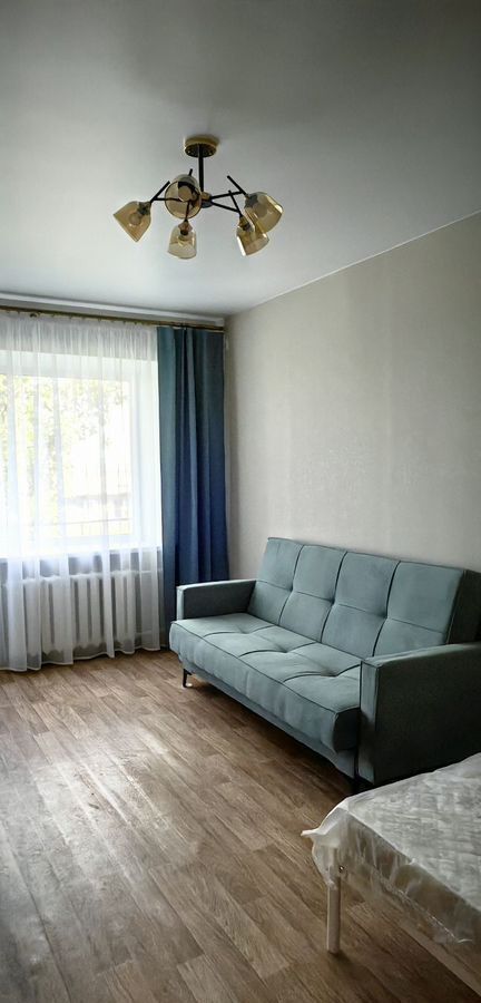 квартира г Волгоград р-н Тракторозаводский ул Борьбы 19 фото 1