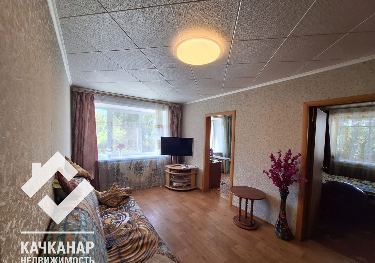 квартира г Качканар Качканарский г. о., 8-й мкр-н, 11 фото 1