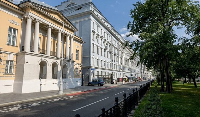метро Арбатская б-р Никитский 12 муниципальный округ Пресненский фото